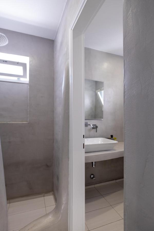 Lorenzo Studios And Suites Paros เนาซา ภายนอก รูปภาพ