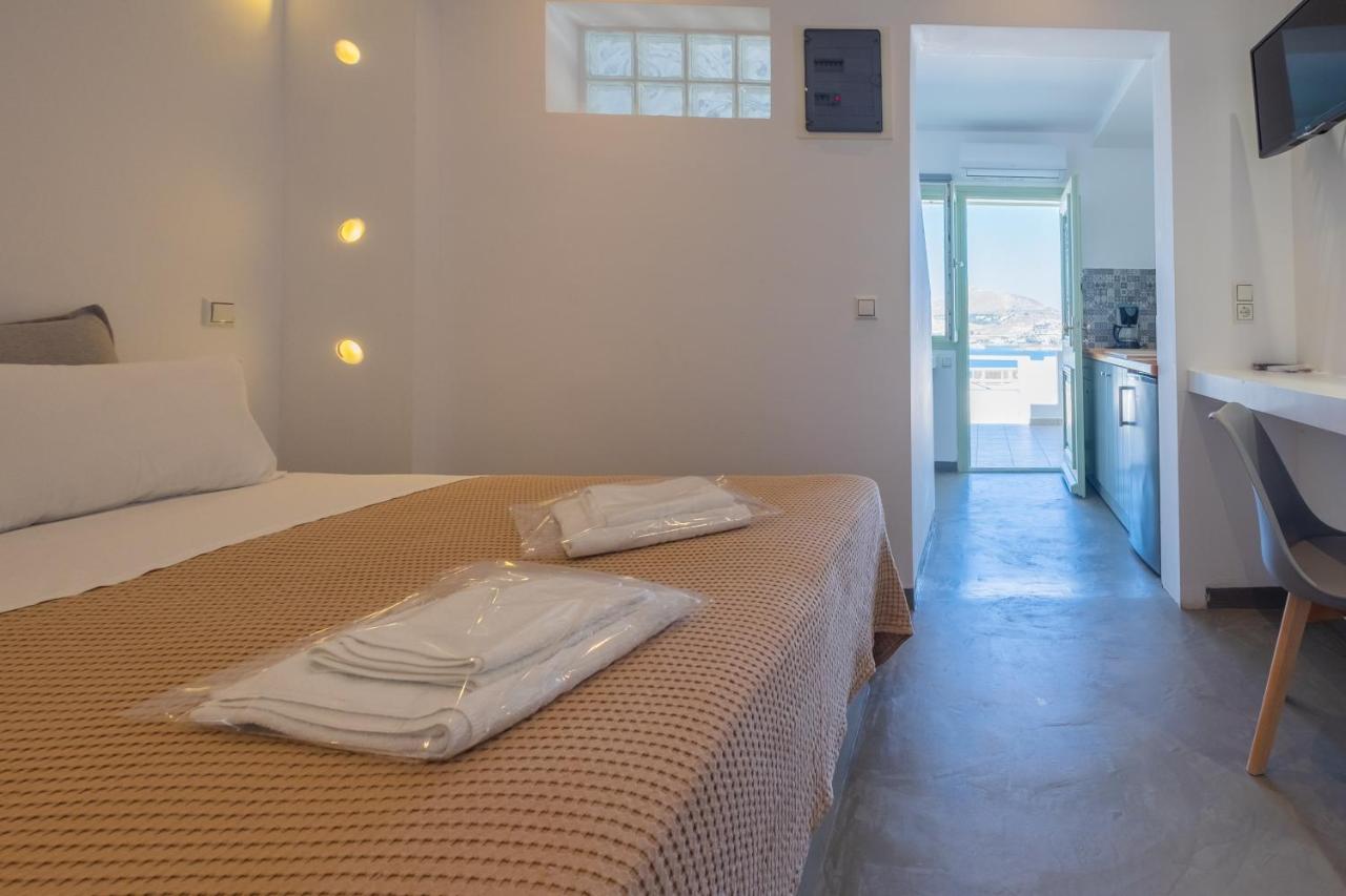 Lorenzo Studios And Suites Paros เนาซา ภายนอก รูปภาพ