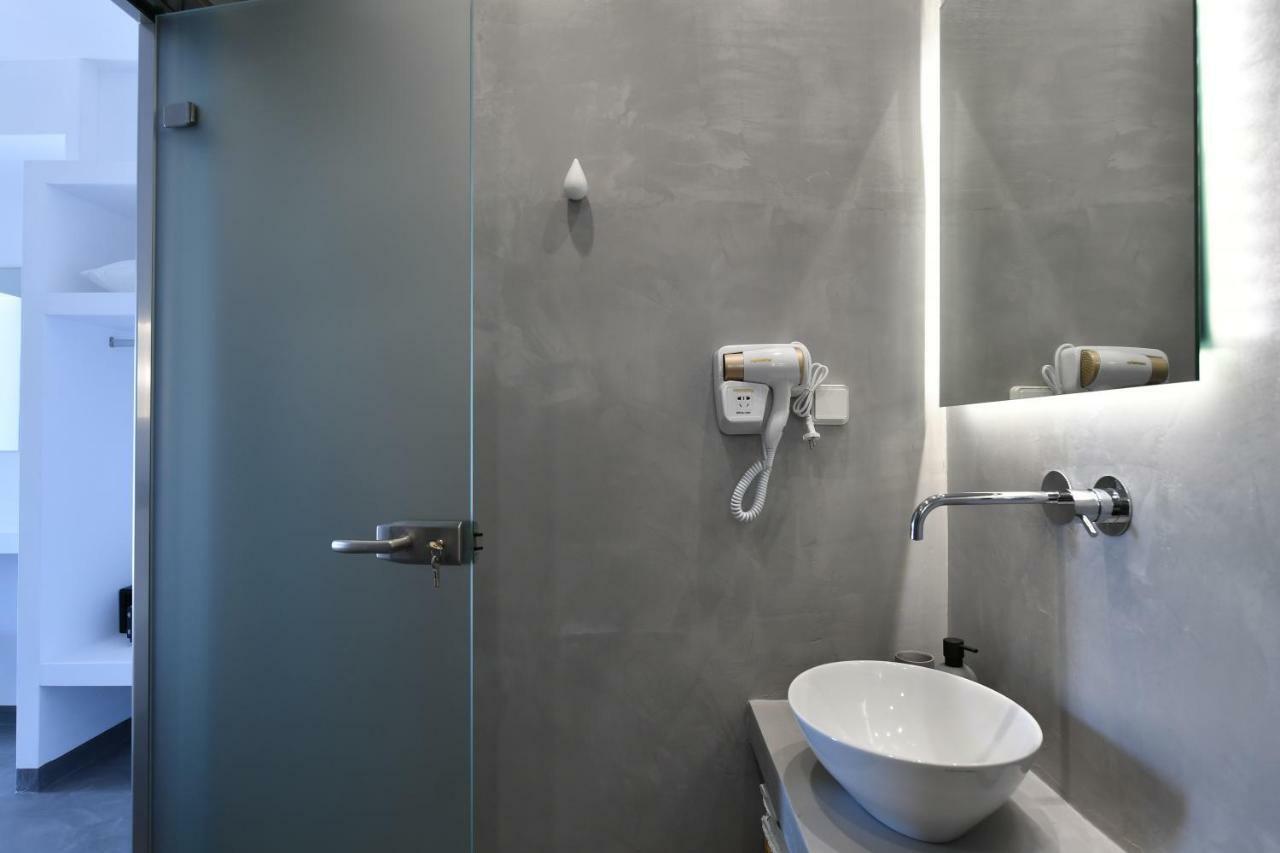Lorenzo Studios And Suites Paros เนาซา ภายนอก รูปภาพ