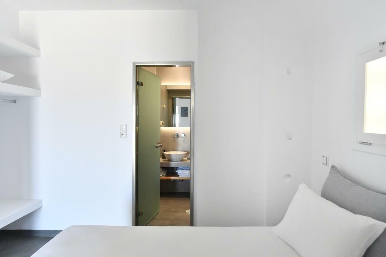 Lorenzo Studios And Suites Paros เนาซา ภายนอก รูปภาพ